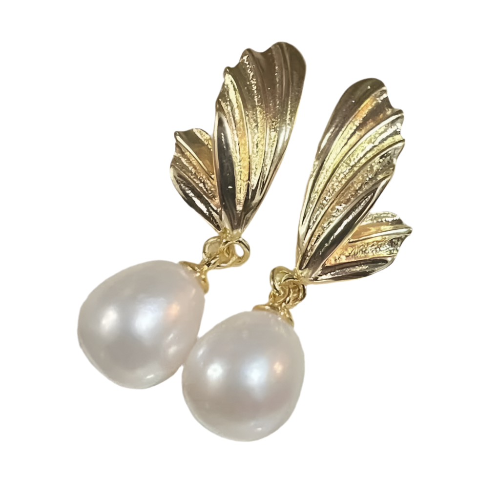 Freshwater Drop Shape Rice Pearls on Angel Wings shop name
