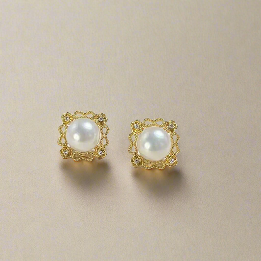 Laced Pearl Stud Earrings shop name
