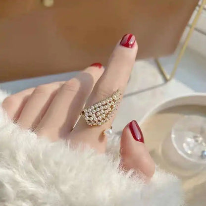 Exquisite shell beads inlaid 18K gold plated feather ring with 6-7mm high quality anillo de perlas girl temperament ring shop name