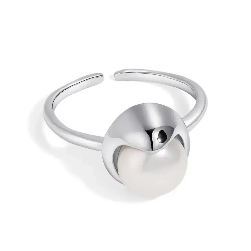Pod Pearl Ring Adjustable